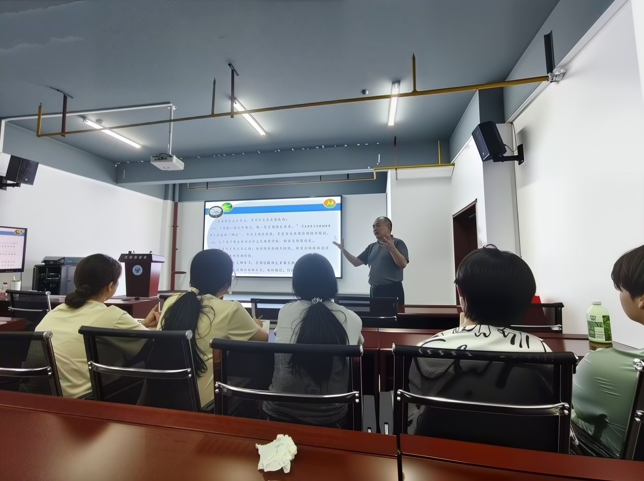价值观：照亮成长之路，锚定幸福人生——2138cc太阳集团举办2026年大学生价值观主题教育讲座